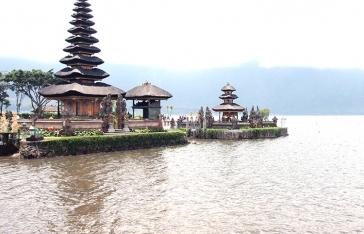 Water Sport and Uluwatu Temple